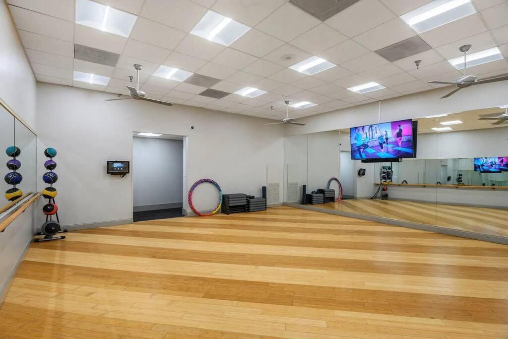 Unique Apartment In A Great Pentagon City Location 알링턴 외부 사진